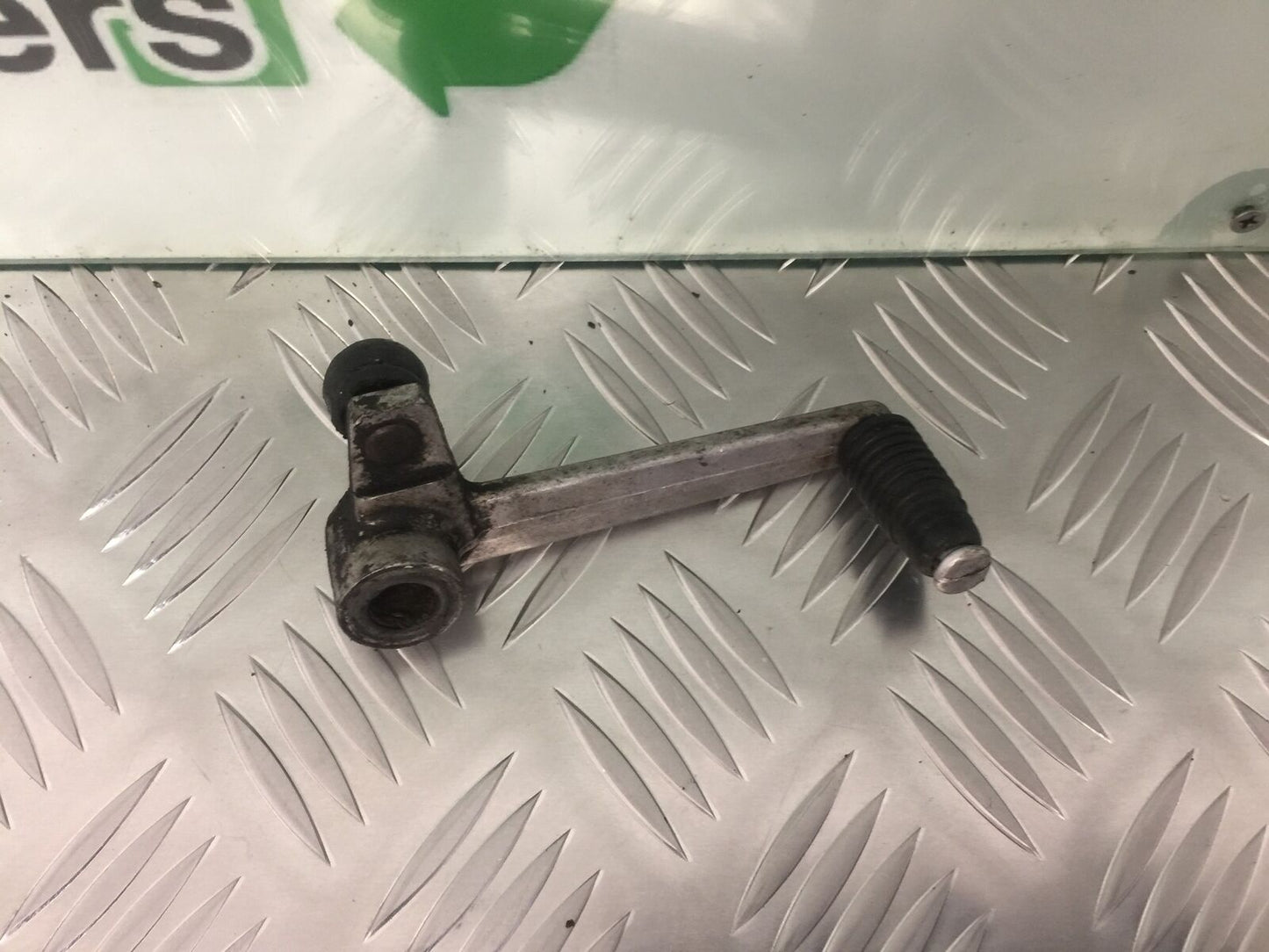 KAWASAKI ZX12R ZX12 R GEAR LEVER  YEAR 2000 (STOCK 913)