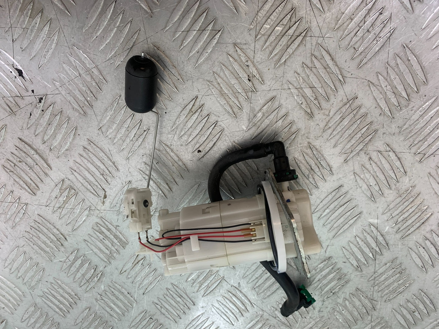 KAWASAKI Z125 Z 125 PETROL PUMP   YEAR  2018-2023 (CMB1167)