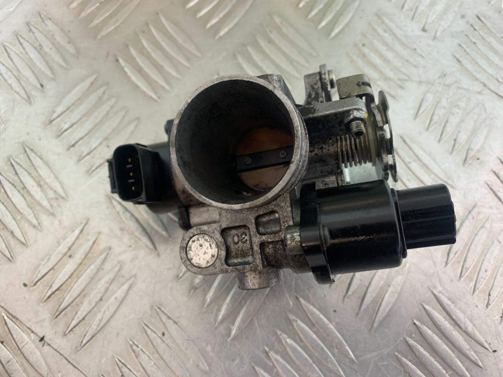 SUZUKI AN 200 UN 200 BURGMAN THROTTLE BODY YEAR 2007-09 (CMB1128)