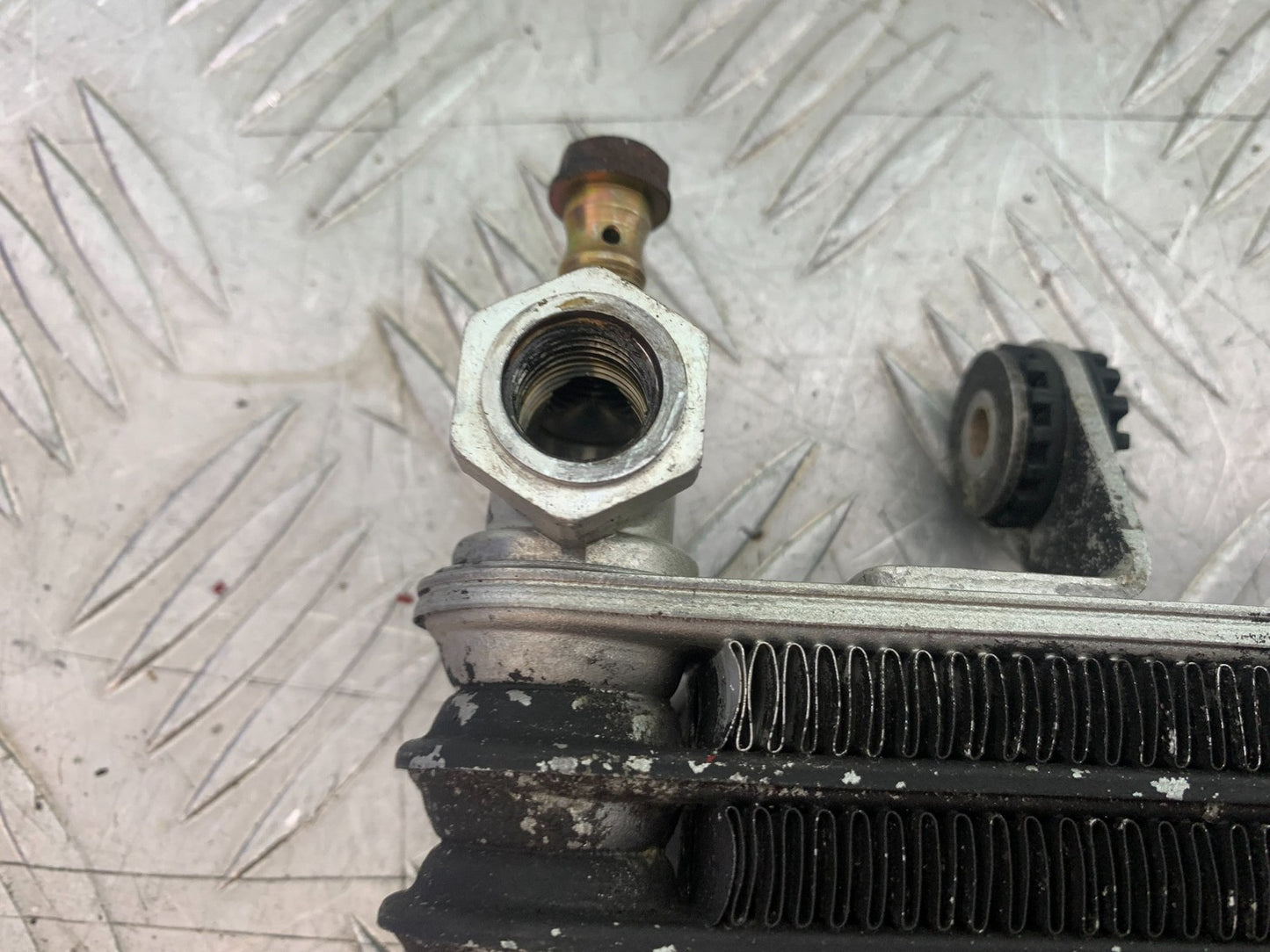 DUCATI 996 SPS 748 916 998 OIL COOLER 1999-2000 (CMB1209)