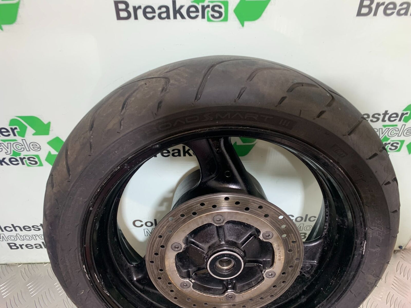 HONDA CBR1100 BLACKBIRD REAR WHEEL  YEAR 1996-1998 (CMB1017)