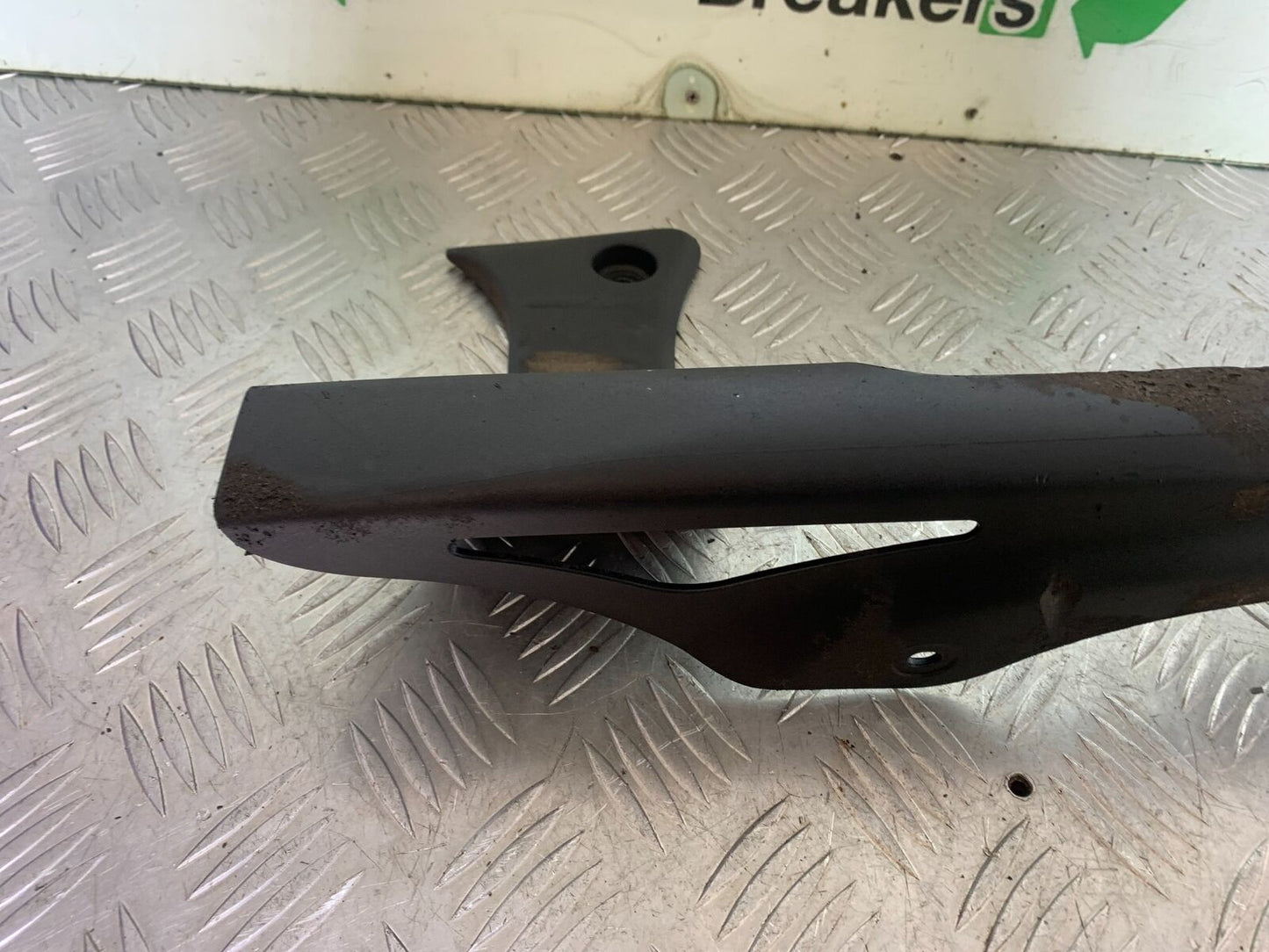 SUZUKI SV650 X SV 650 X CHAIN GUARD  YEAR 2018-2022  (CMB1081)