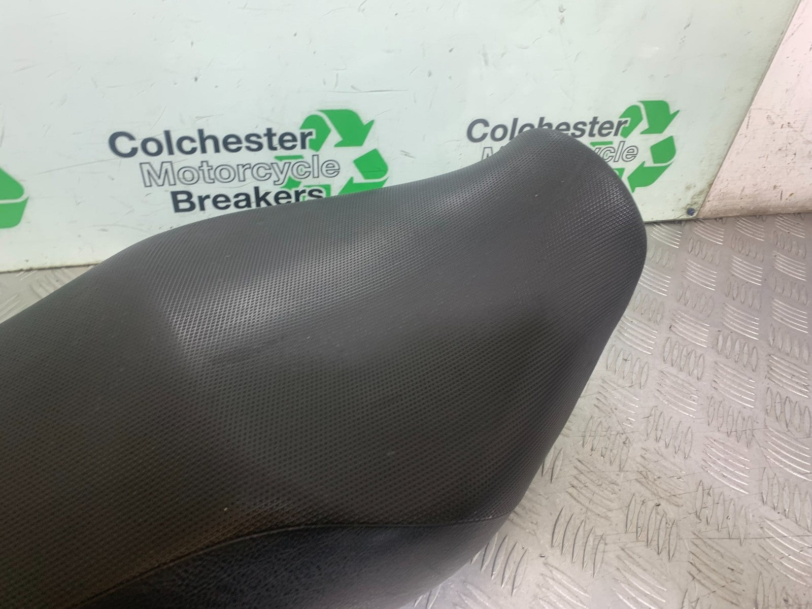 SUZUKI GSX750 INAZUMA SEAT   YEAR 1998-2003 (CMB1308)