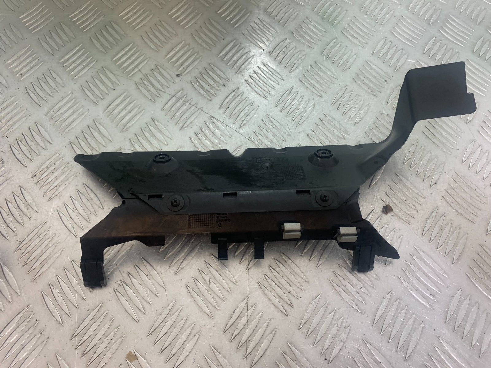 BMW M1000 R ENGINE COVER  YEAR 2023-2024 (CMB1140)