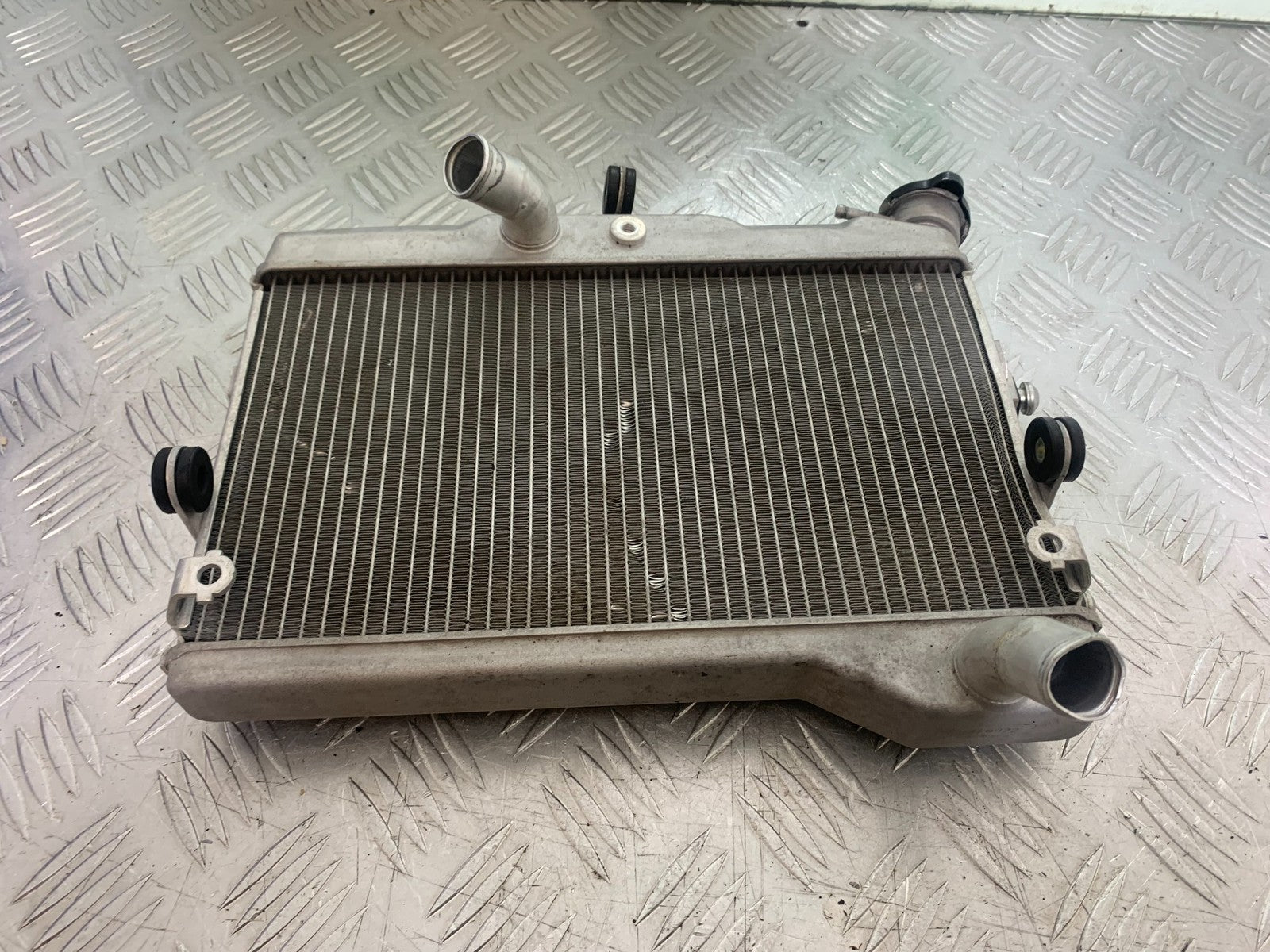 YAMAHA YZF R7 RADIATOR  YEAR 2022-2025 (CMB1255)