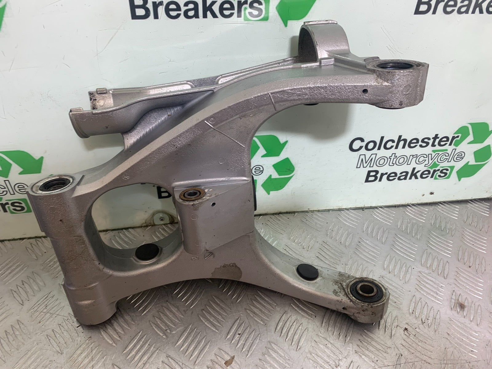 KAWASAKI GTR1400 GTR 1400 SWINGARM  YEAR 2007-2009 (CMB1174)