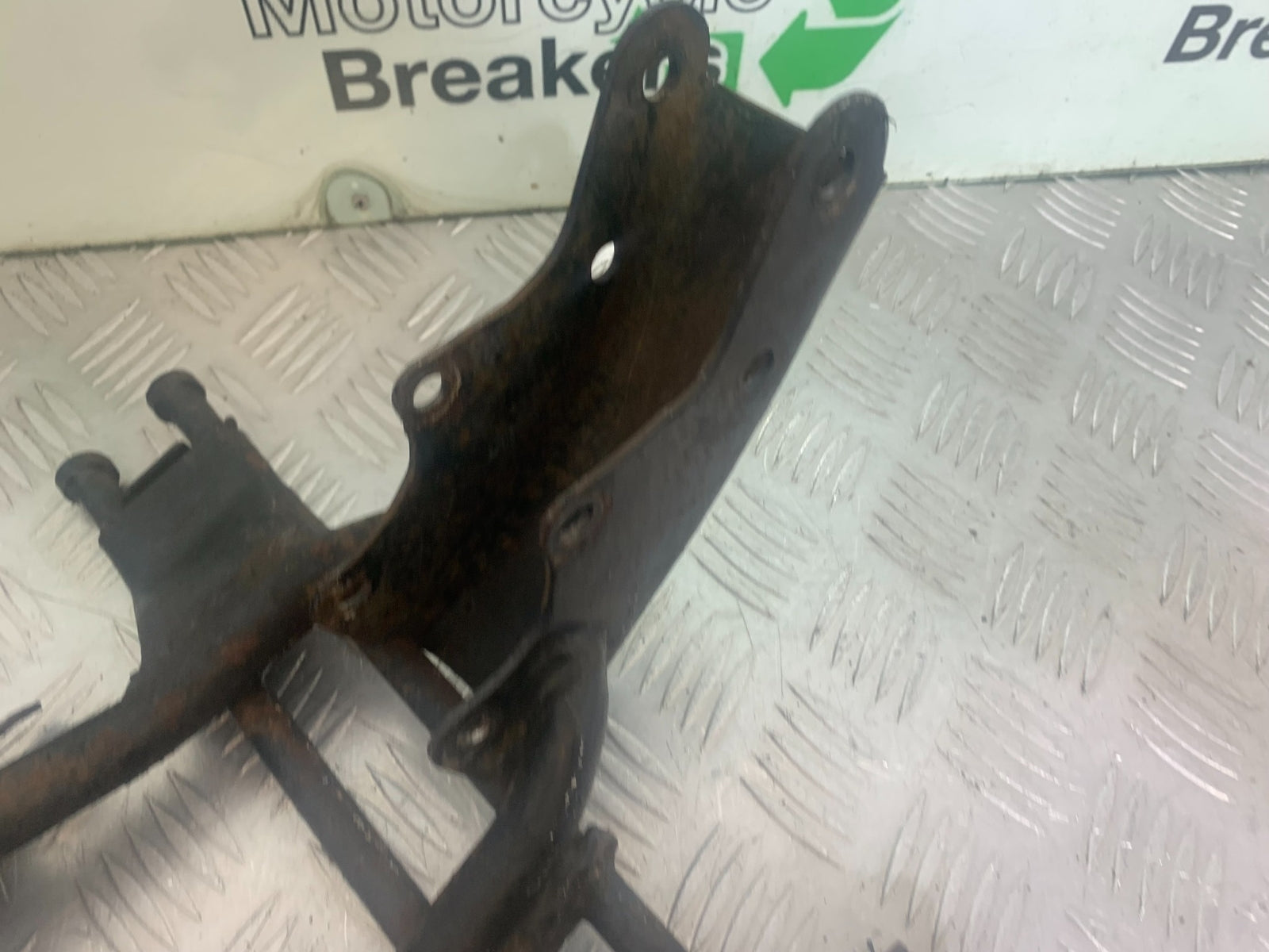 PIONEER XF250 ENGINE BRACKET YEAR 2009 (CMB1143)