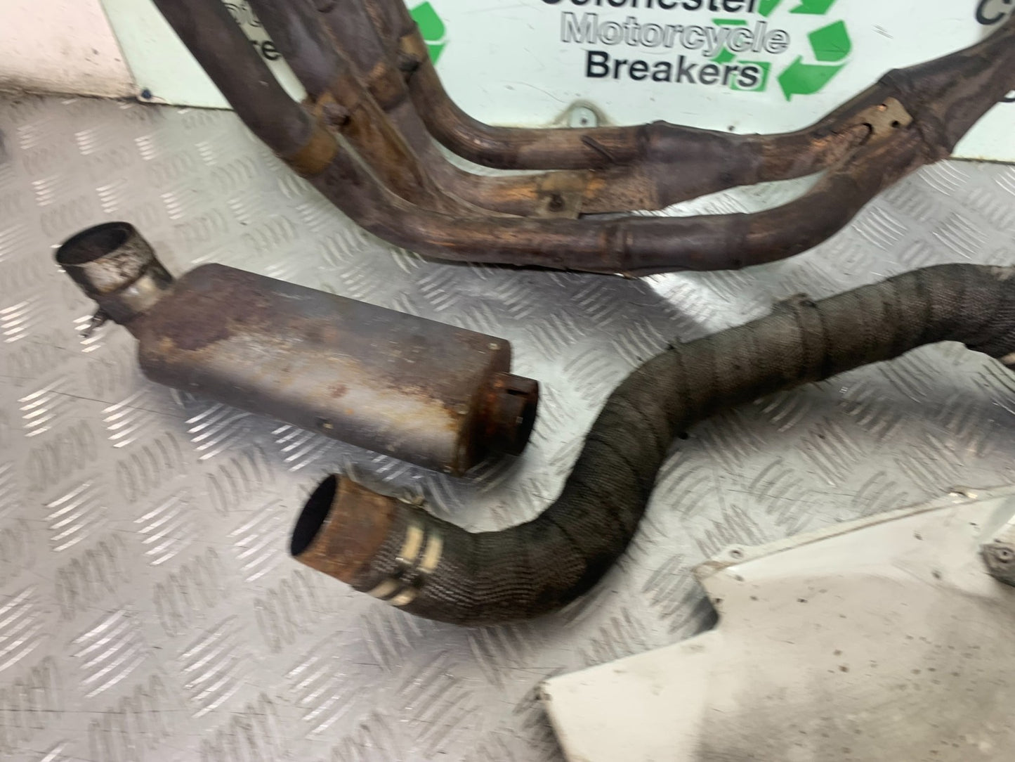 SUZUKI GSXR750 GSXR 750 K4 K5 EXHAUST (CUSTOM) 2004-2005 (CMB1319)
