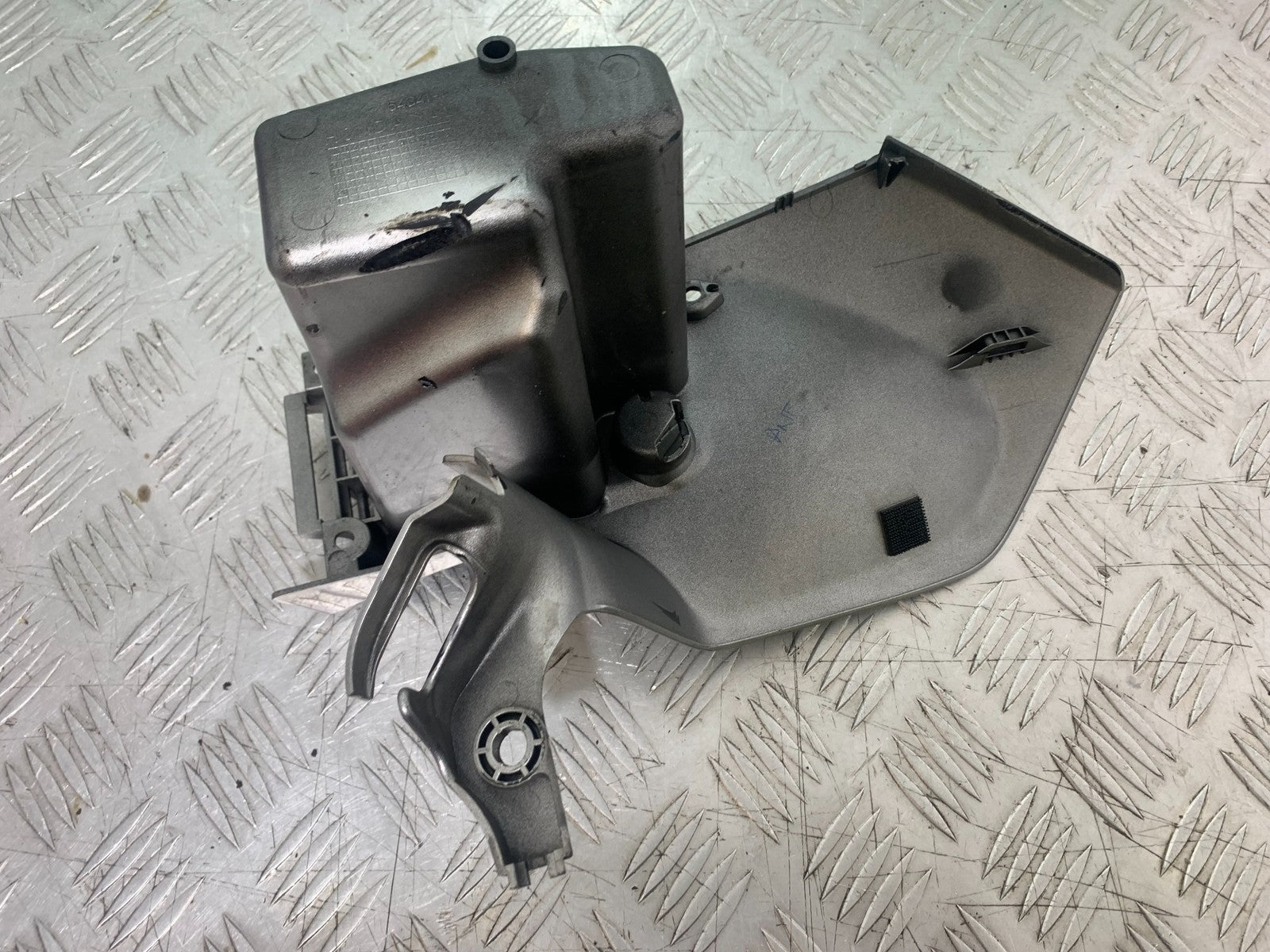 HONDA NT 700 V DEAUVILLE LEFT POCKET YEAR 2006-2011 (CMB1211)