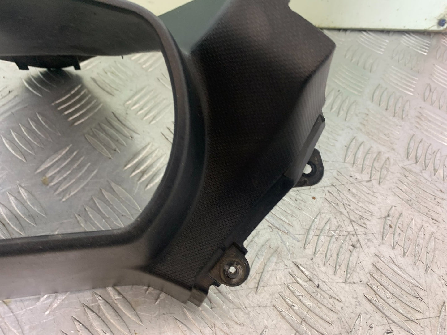 KAWASAKI ER6 F ER6F CLOCK SURROUND   YEAR 2005-2008 (CMB1277)