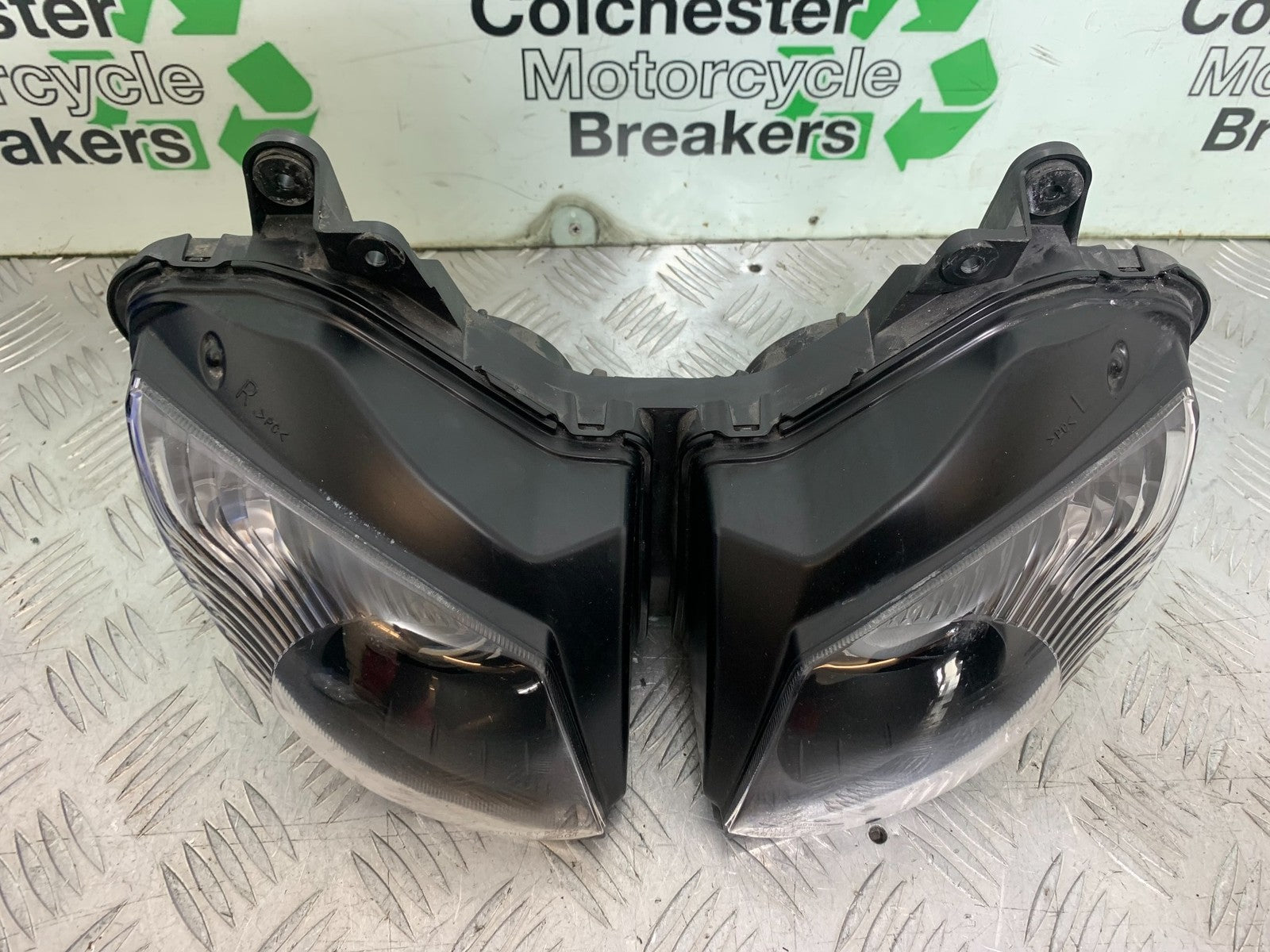 KAWASAKI ZX10R ZX10 R HEADLIGHT  2008-2010 (CMB1301)