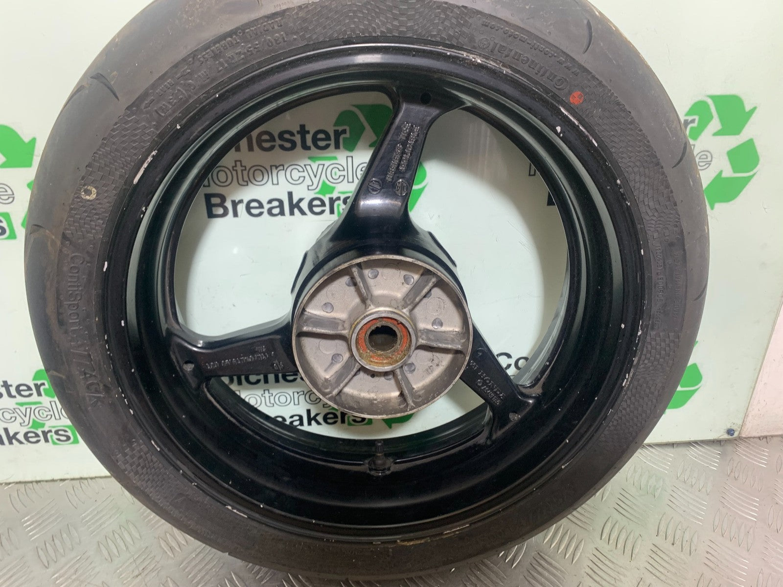 HONDA CBR600 CBR 600 RR REAR WHEEL  YEAR 2003-2004 CMB1173)