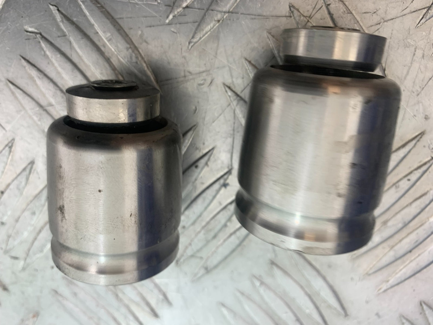 TRIUMPH 955i SPRINT ST BAR END WEIGHTS  1999-2004 (CMB1176)