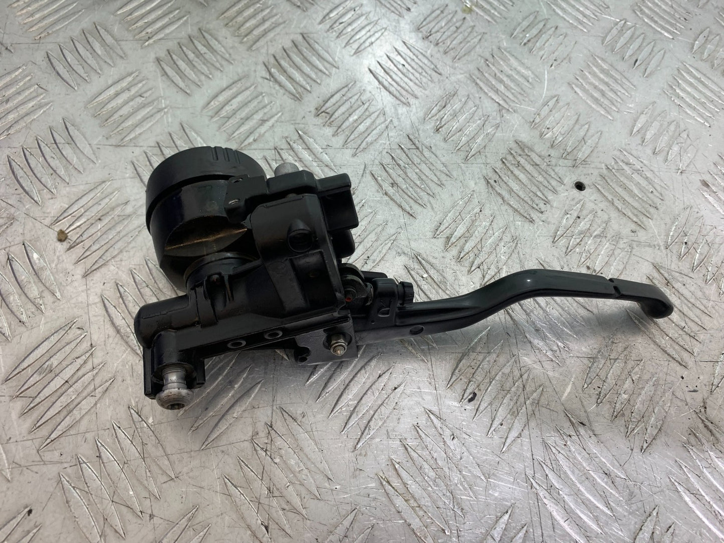 BMW F800 GT FRONT MASTER CYLINDER  YEAR 2013-2017 (CMB1248)