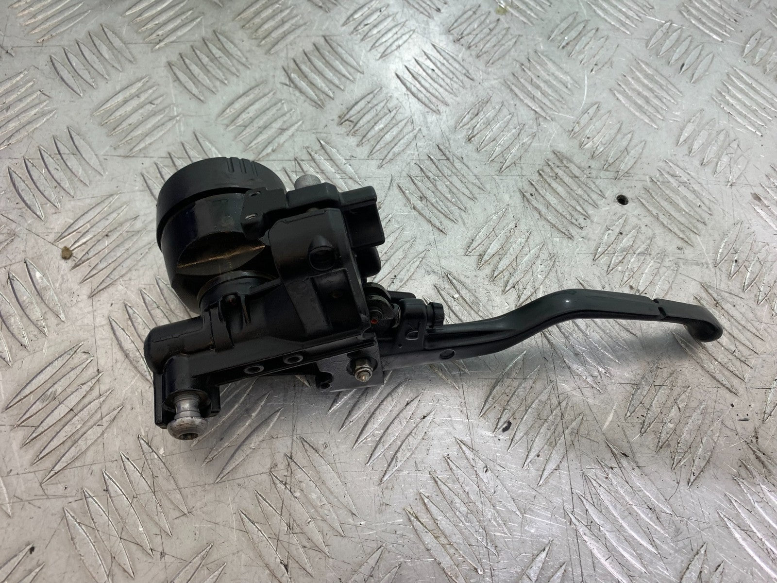 BMW F800 GT FRONT MASTER CYLINDER  YEAR 2013-2017 (CMB1248)