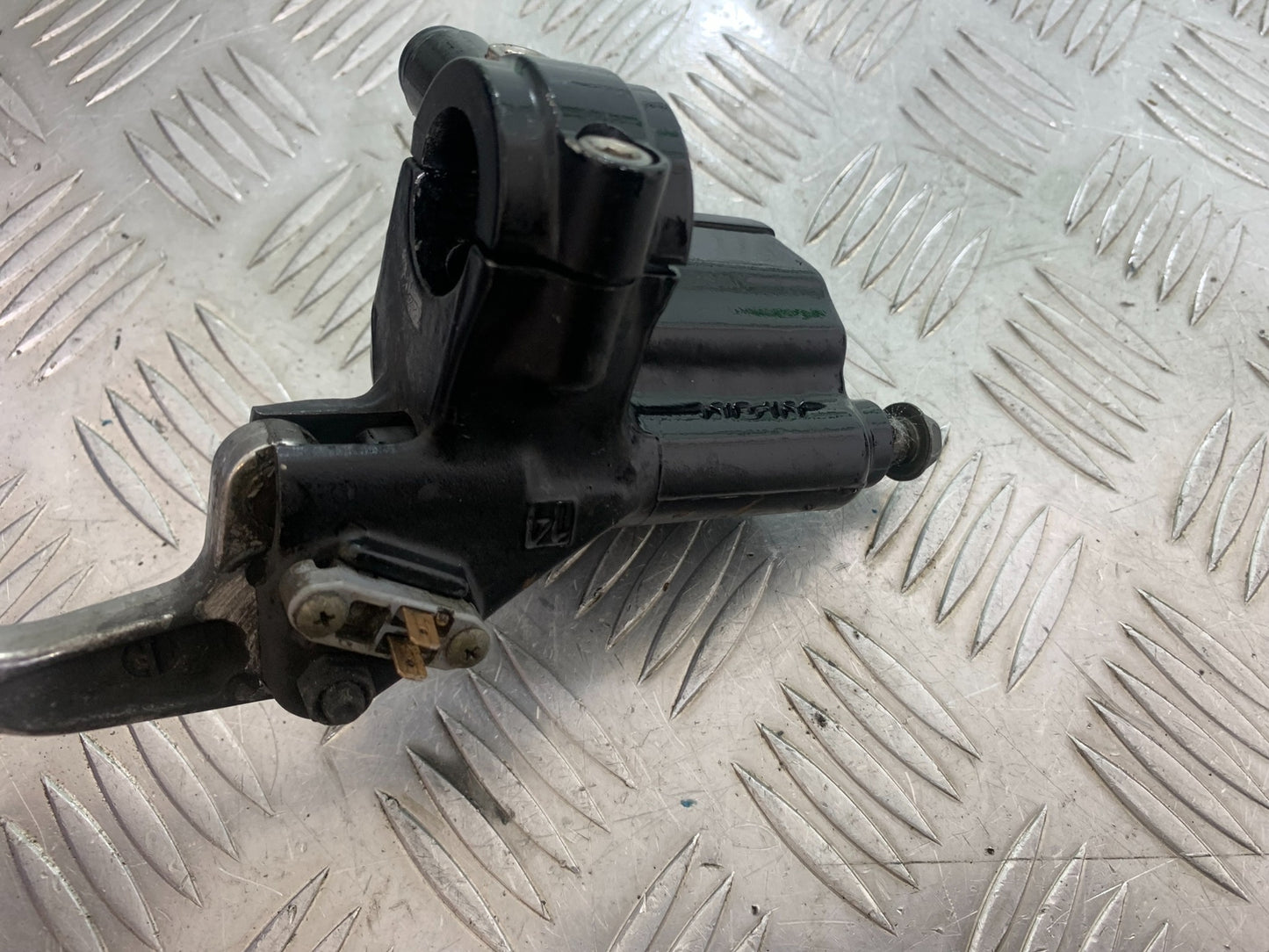 SUZUKI GSF1200  GSF 1200 BANDIT CLUTCH MASTER CYLINDER  YEAR 1997-2000 (CMB1149)