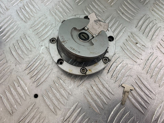 HONDA CBR600 CBR 600 F2 PETROL CAP AND KEY   YEAR 1991-1993 (CMB1114)