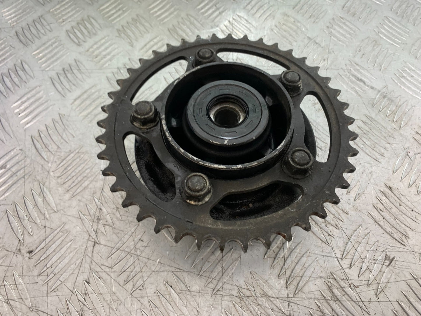 HONDA CB650F CB 650 FA-E REAR SPROCKET CARRIER   YEAR 2014-2017 (CMB1226)