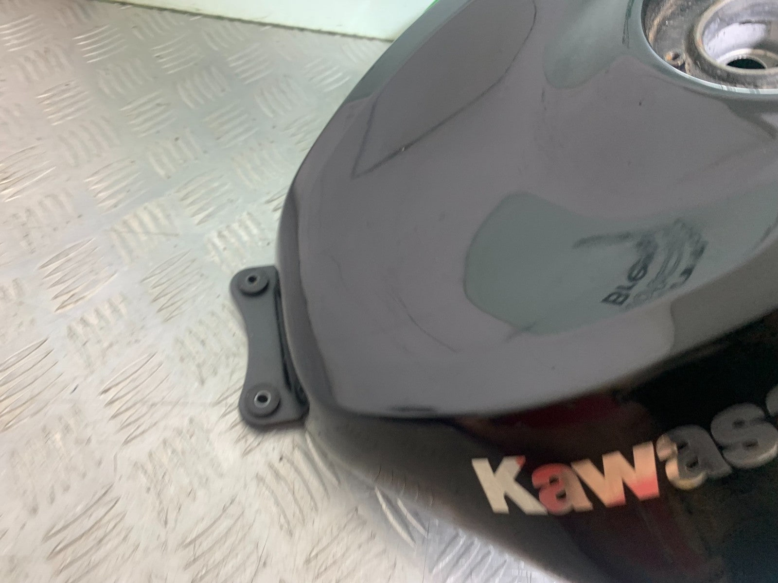 KAWASAKI ZX10R ZX10 R PETROL TANK   2008-2010 (CMB1206)