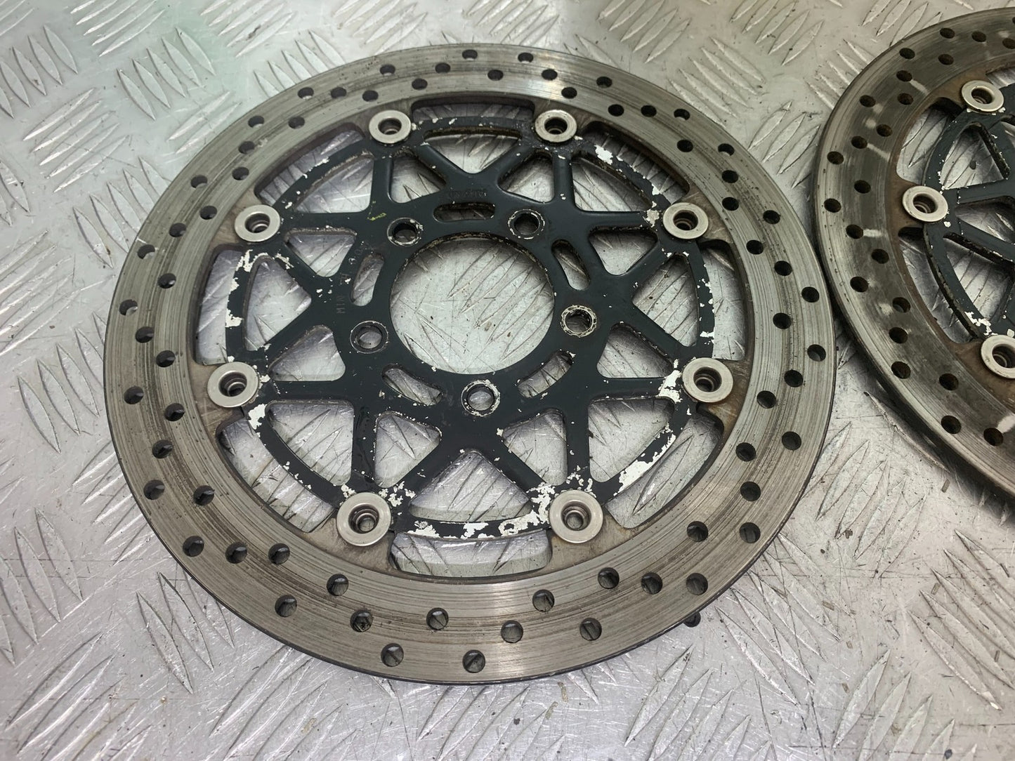 SUZUKI GSXR750 GSXR 750 K4 K5 FRONT BRAKE DISC 2004-2005 (CMB1319)