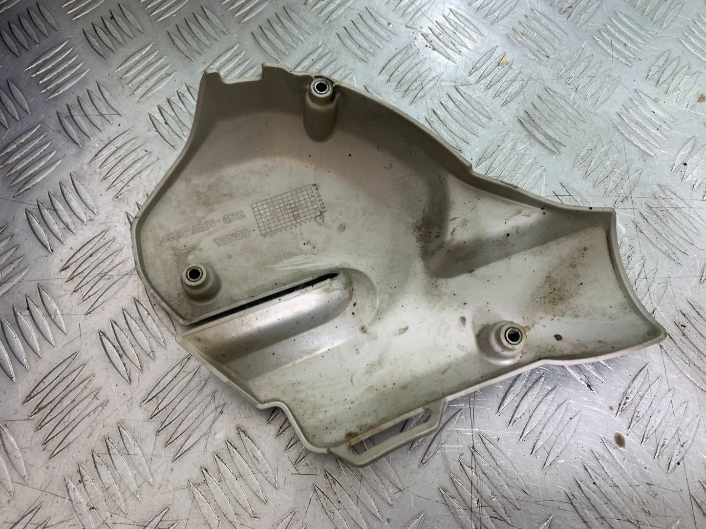 HONDA NT 700 V DEAUVILLE SPROCKET COVER   YEAR 2006-2011 (CMB1211)