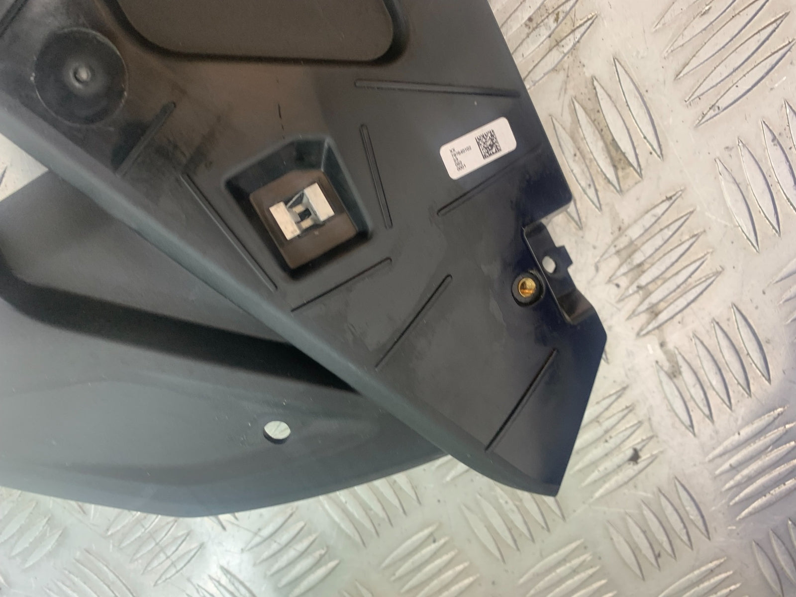 BMW M1000 R LEFT FAIRING PANEL  YEAR 2023-2024 (CMB1140)