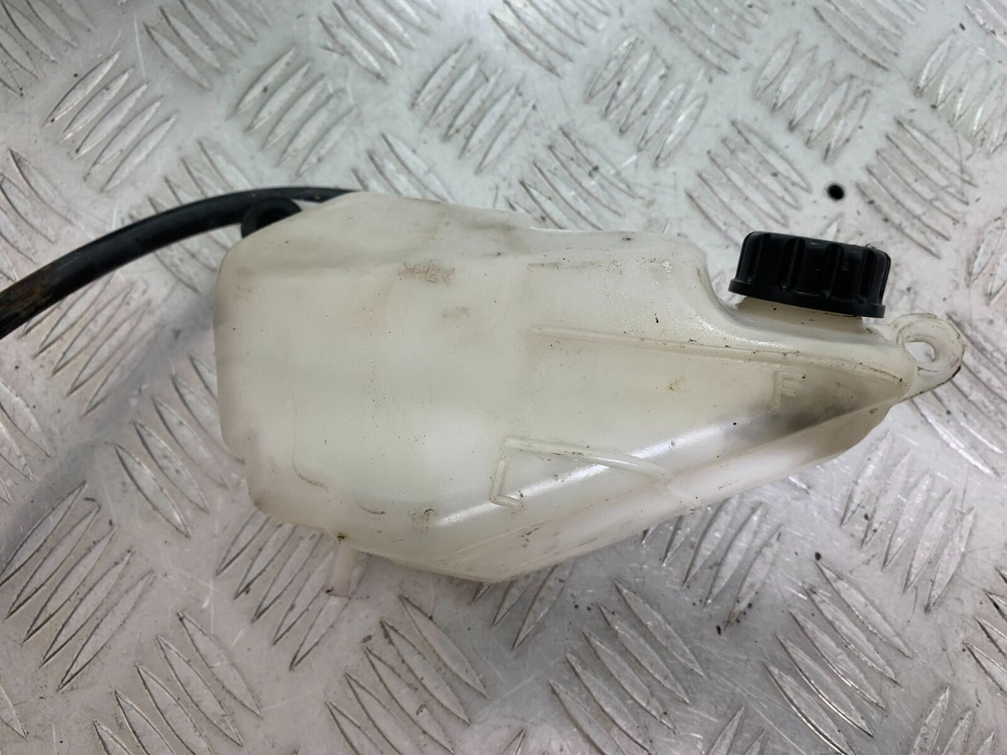 KAWASAKI Z750 Z 750 COOLANT BOTTLE  YEAR 2004-2006  (CMB1104)