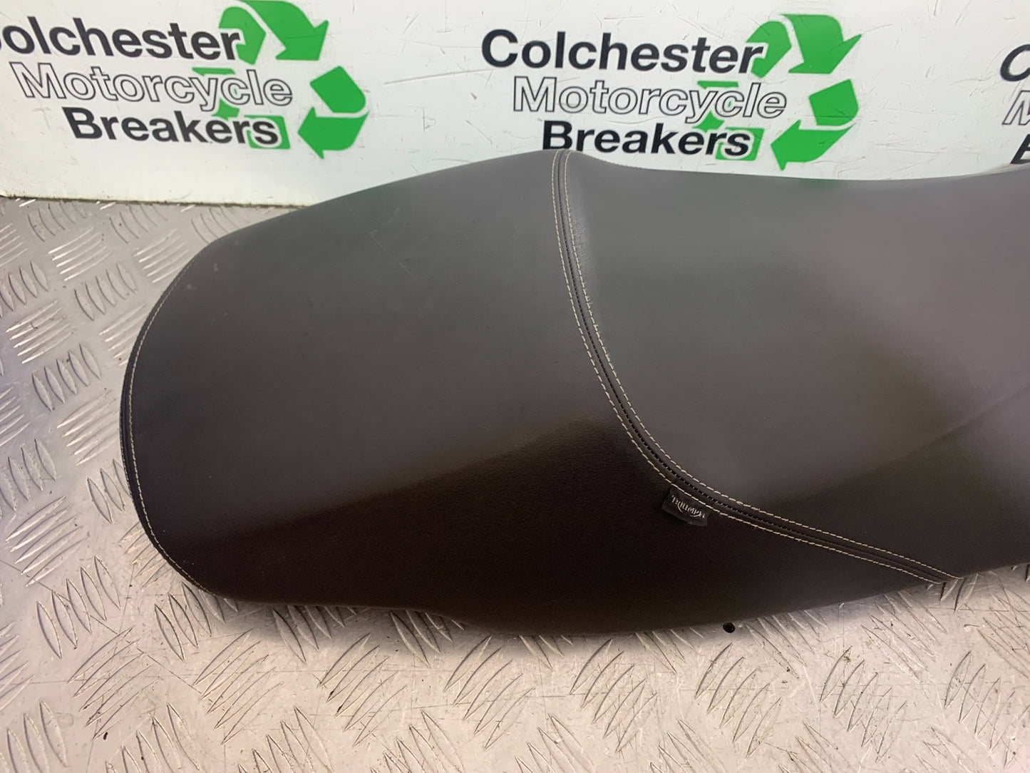 TRIUMPH 1050 SPRINT GT SEAT  YEAR 2010-2016 (CMB1250)