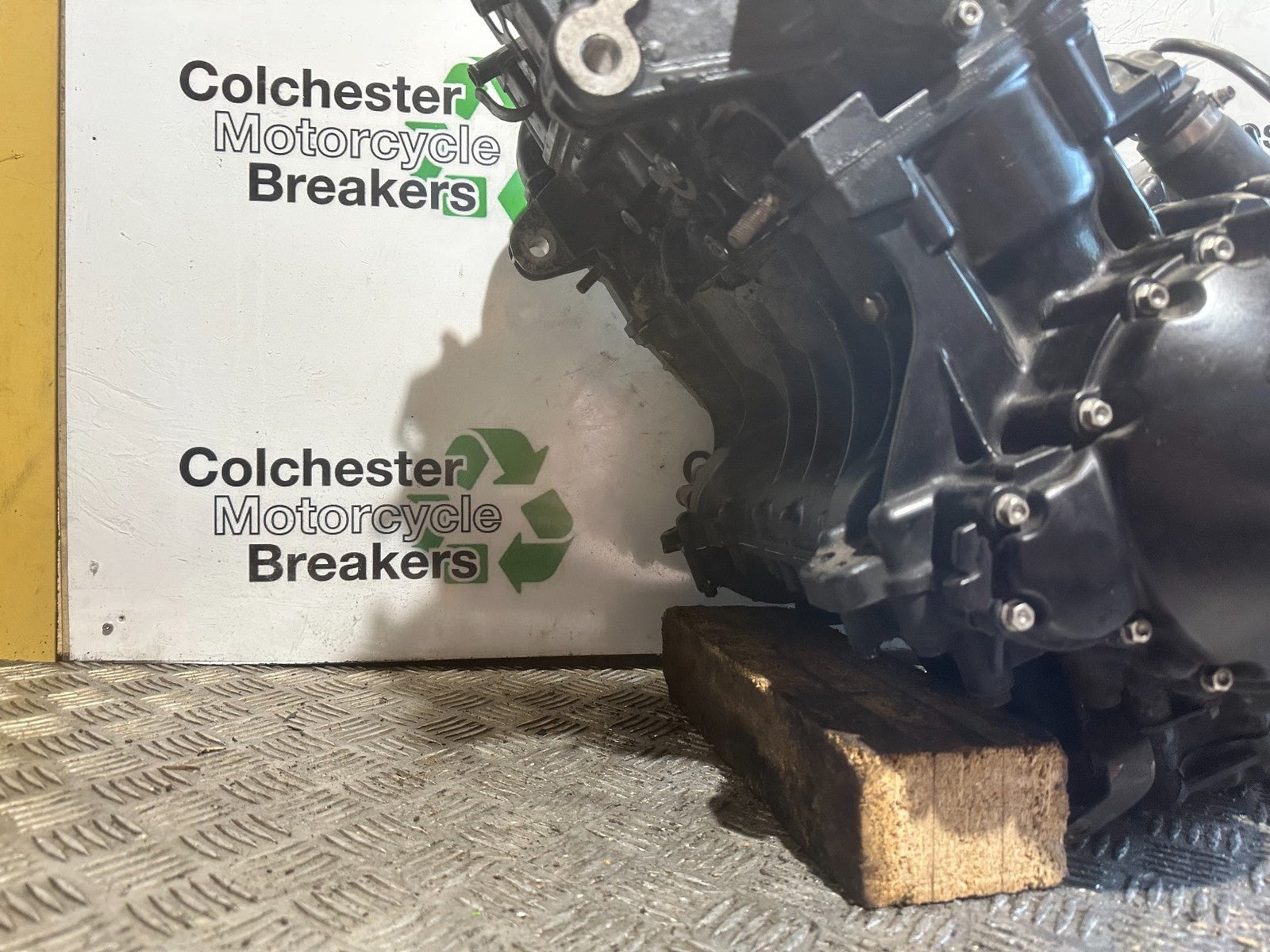 TRIUMPH SPEED TRIPLE R 1050 ENGINE 2007 - 2009 (CMB1183)