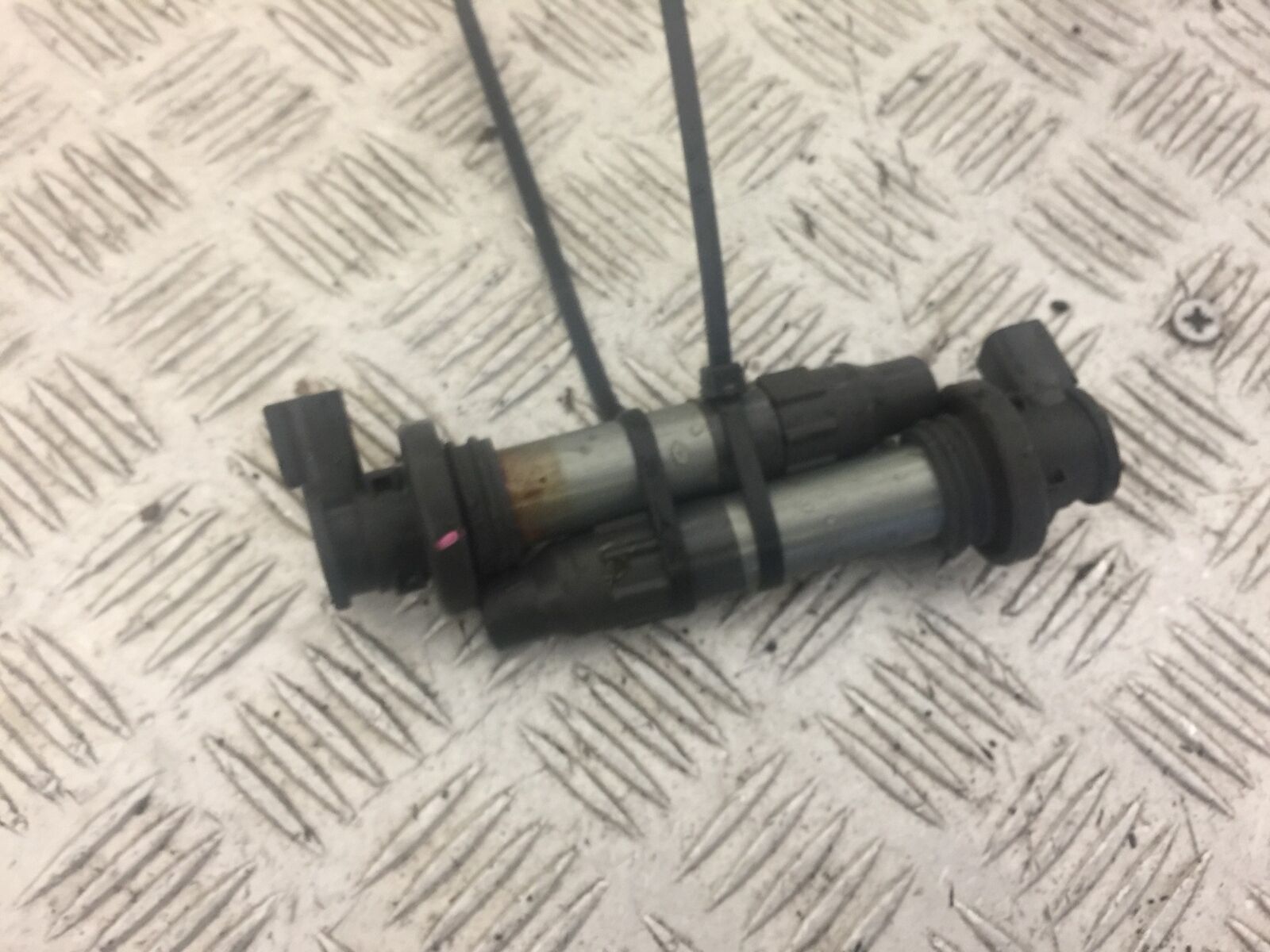 KAWASAKI NINJA 400 2 X COILS  YEAR 2019  (STOCK 635)