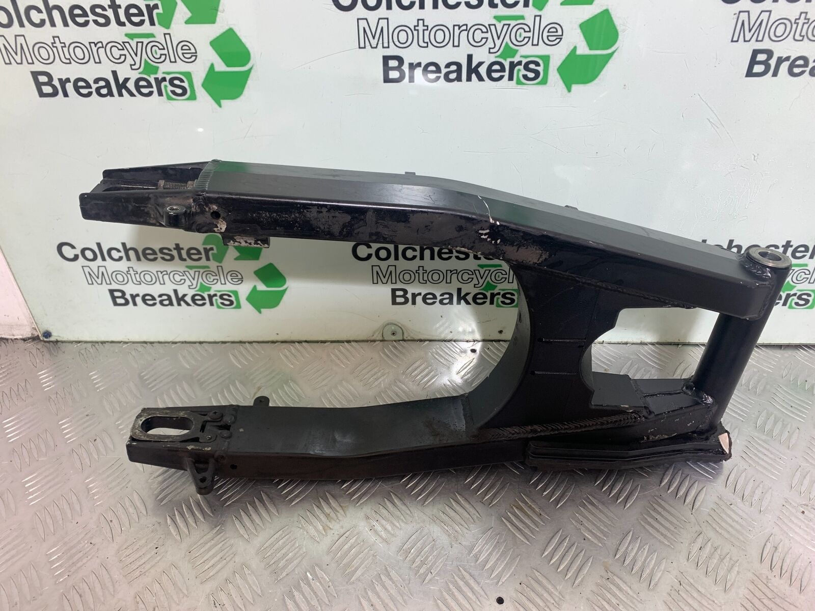 SUZUKI GSF1250 GSF 1250 BANDIT SWINGARM  YEAR 2007-2011 (CMB1125)