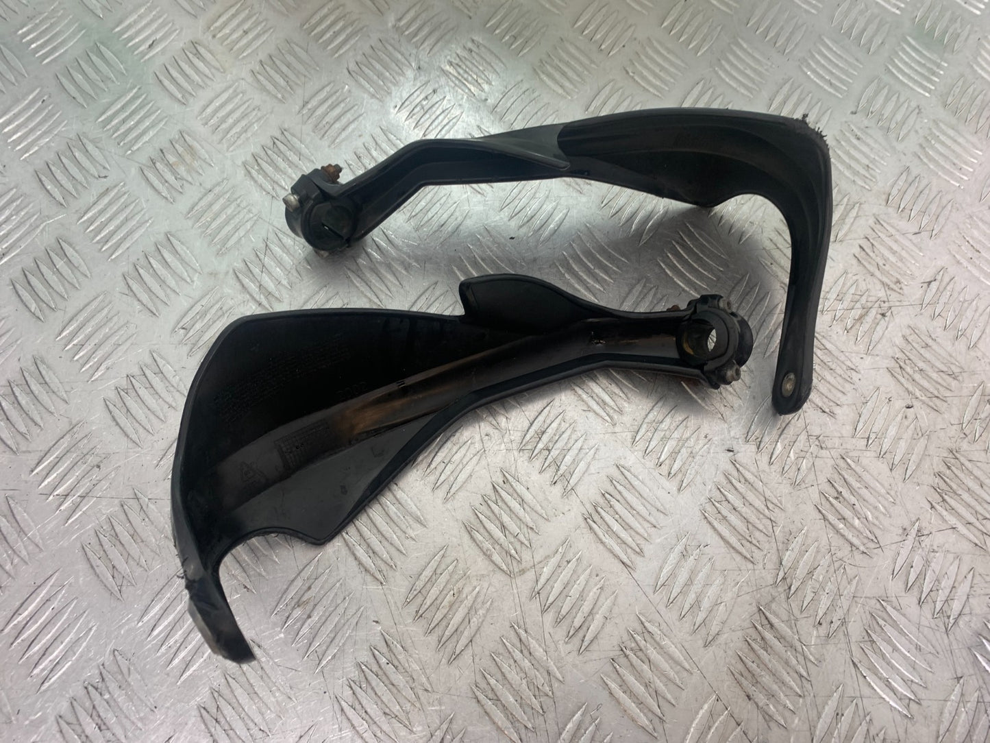 ROYAL ENFIELD HIMALAYAN 411 HAND GUARDS YEAR 2018-2023 (CMB1322)