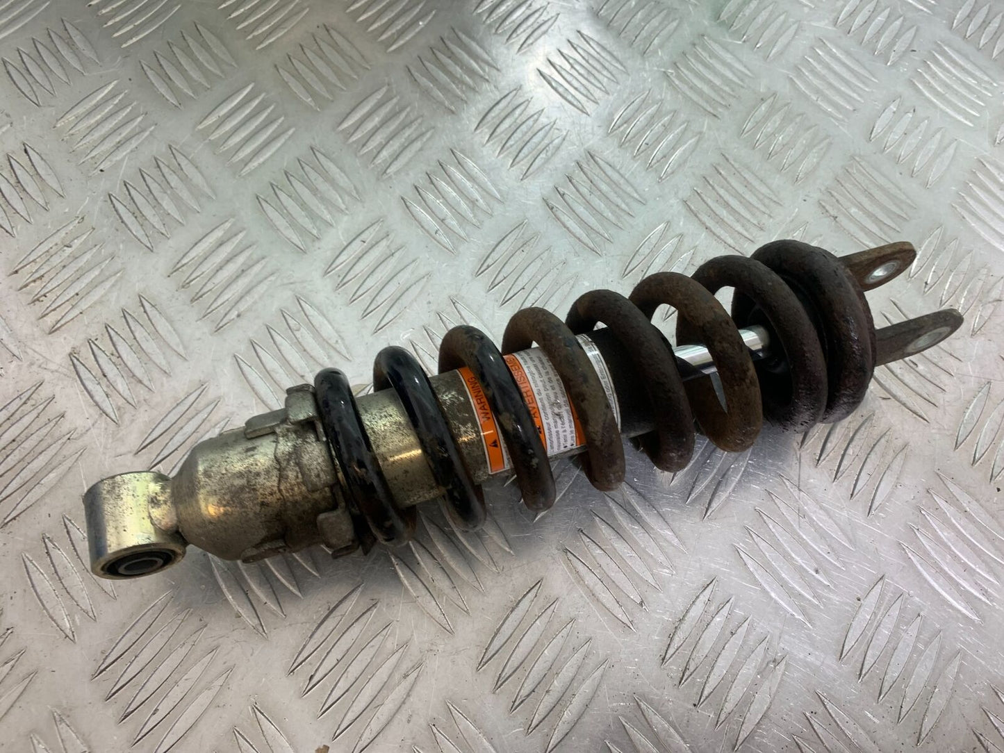 SUZUKI INTRUDER VL800 C800 REAR SHOCK  YEAR 2012-16 (CMB1039)