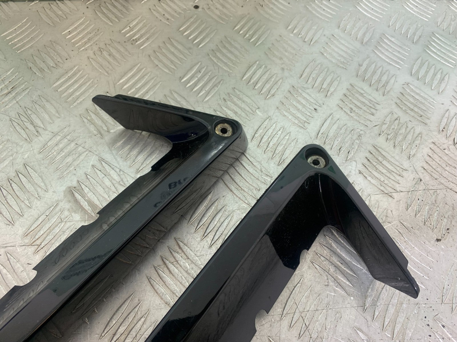 KAWASAKI GTR1400 GTR 1400 LEFT & RIGHT SIDE INFILLS  YEAR 2007-2009 (CMB1174)