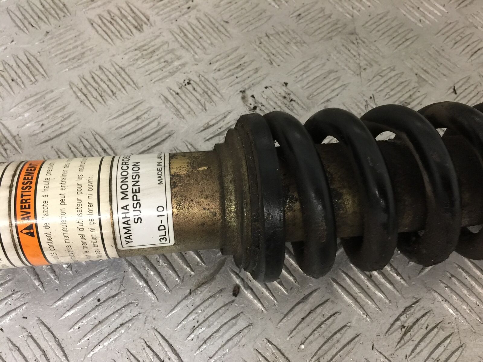 YAMAHA XTZ 750 SUPER TENERE REAR SHOCK  YEAR 1990-1995 (STOCK 889)