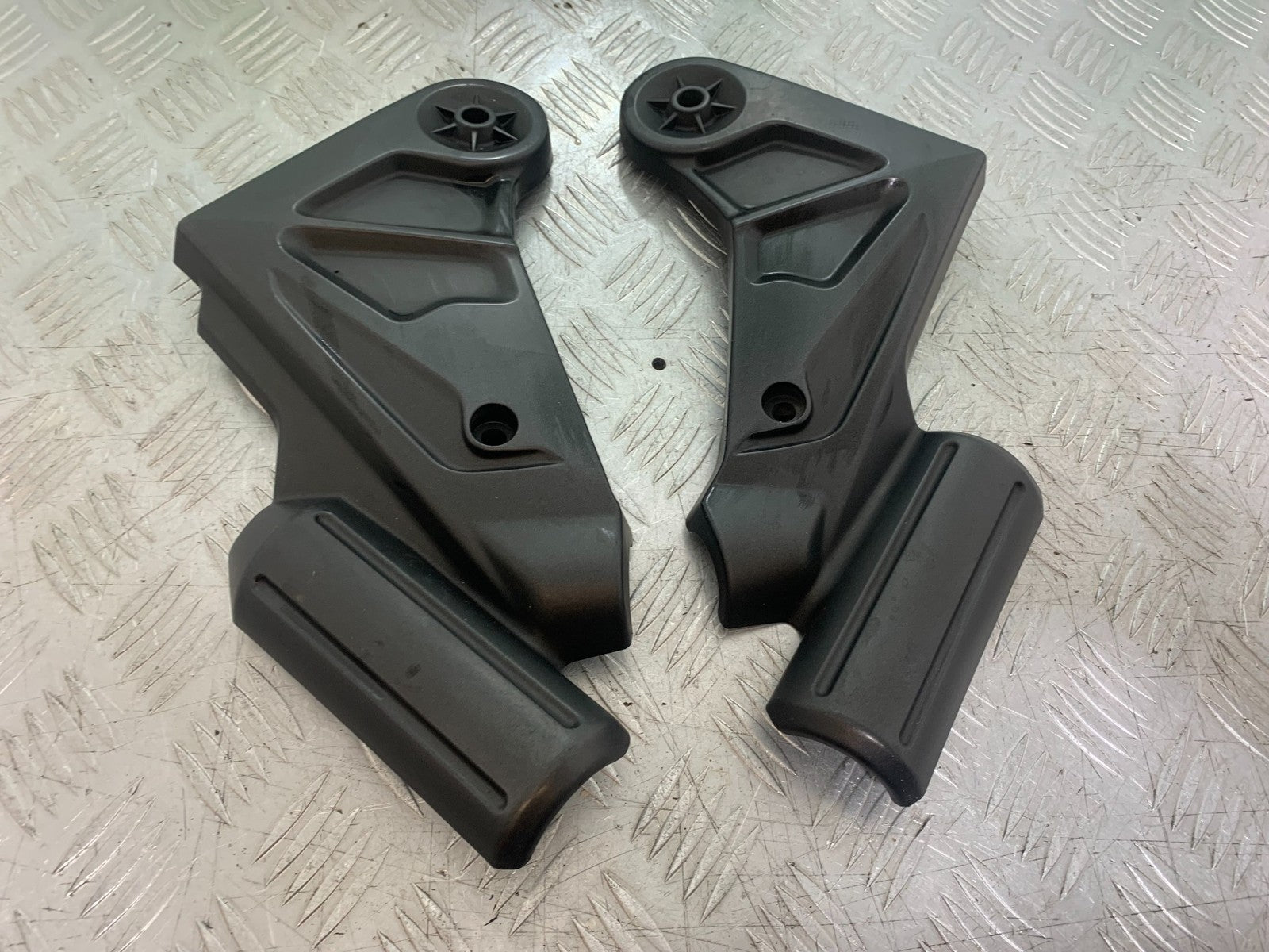 KAWASAKI 650 VERSYS  LEFT & RIGHT FRAME COVERS  YEAR 2015-2018 (CMB1288)