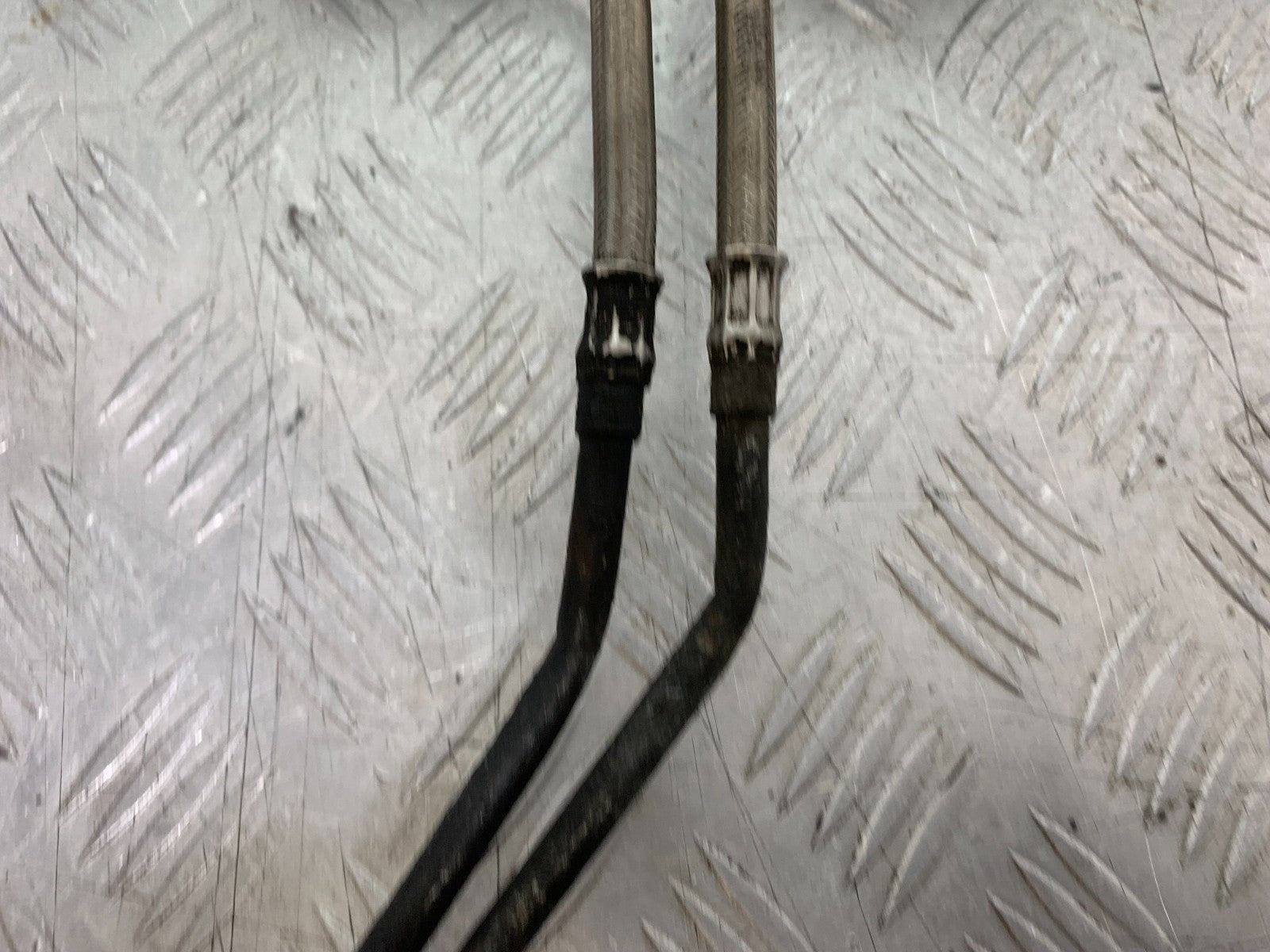 TRIUMPH TROPHY 900 OIL COOLER AND LINES YEAR 1991-95 (CMB1251)