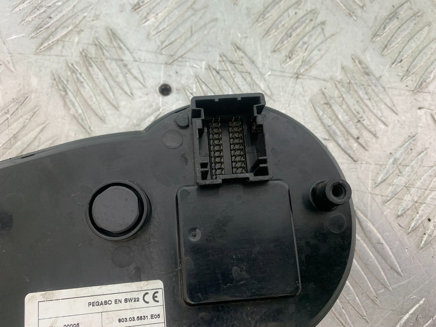 APRILIA 650 PAGASO STRADA CLOCKS SPEEDO DASH  YEAR 2005-2010 (CMB1260)