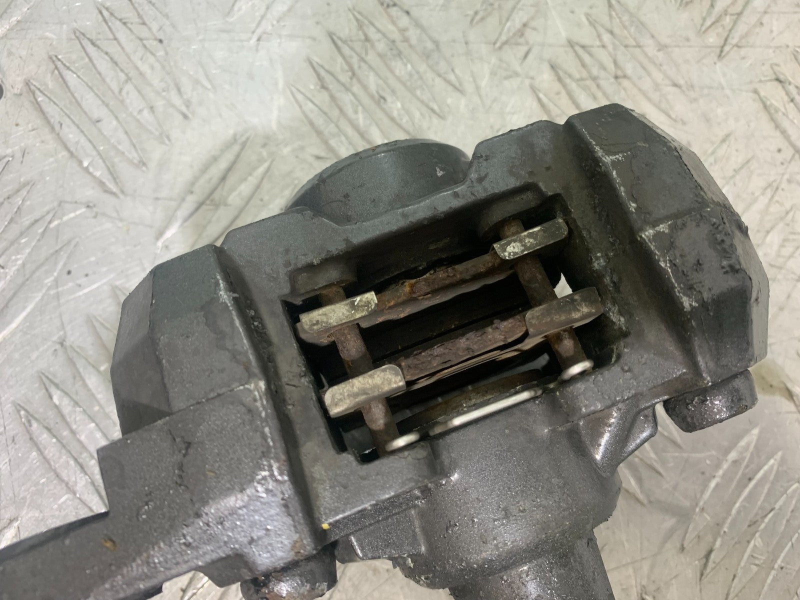SUZUKI GSX750 INAZUMA REAR BRAKE CALIPER   YEAR 1998-2003 (CMB1308)