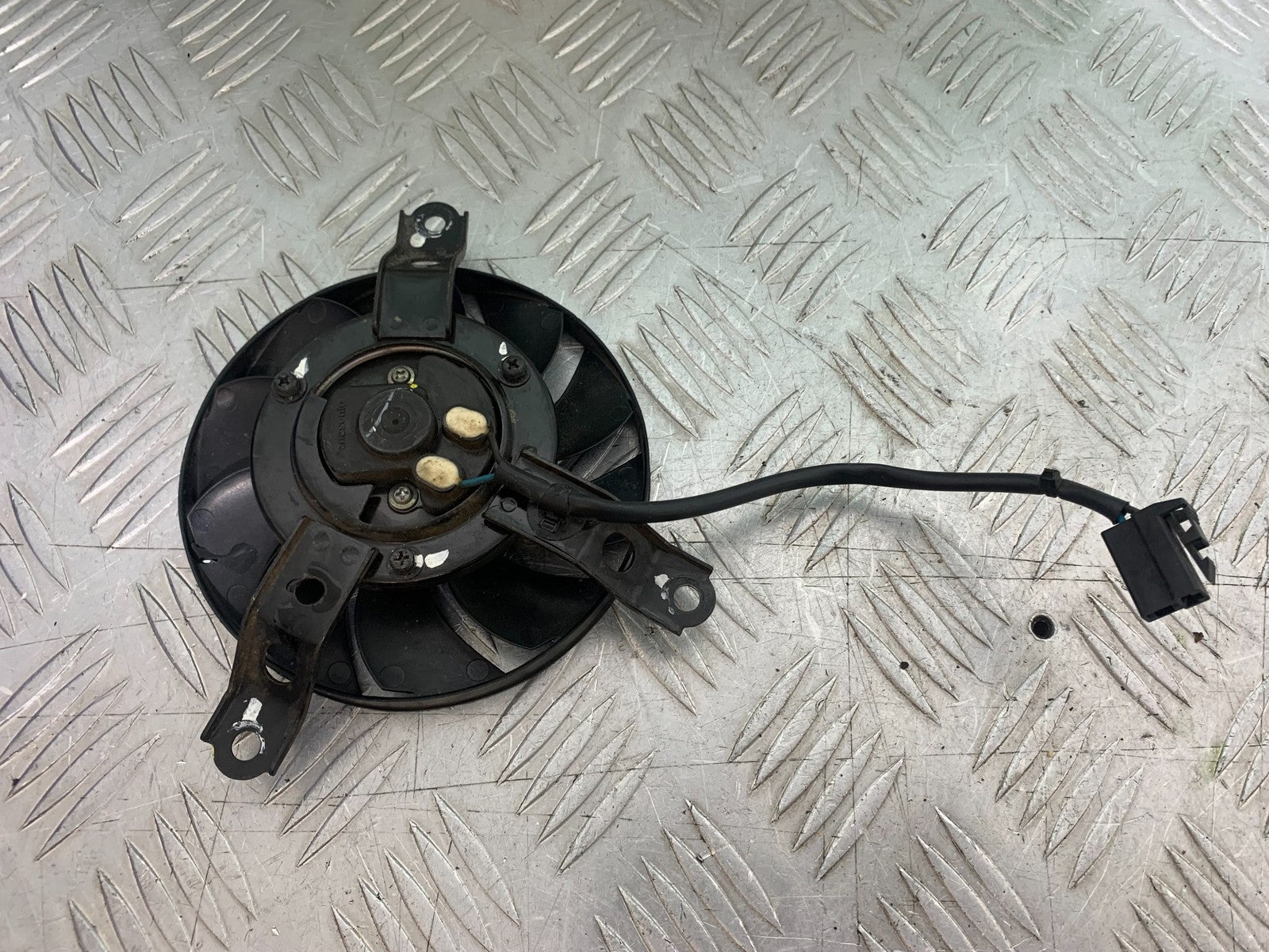 YAMAHA XMAX 300 RADIATOR FAN  YEAR 2017-2020 (CMB1218)