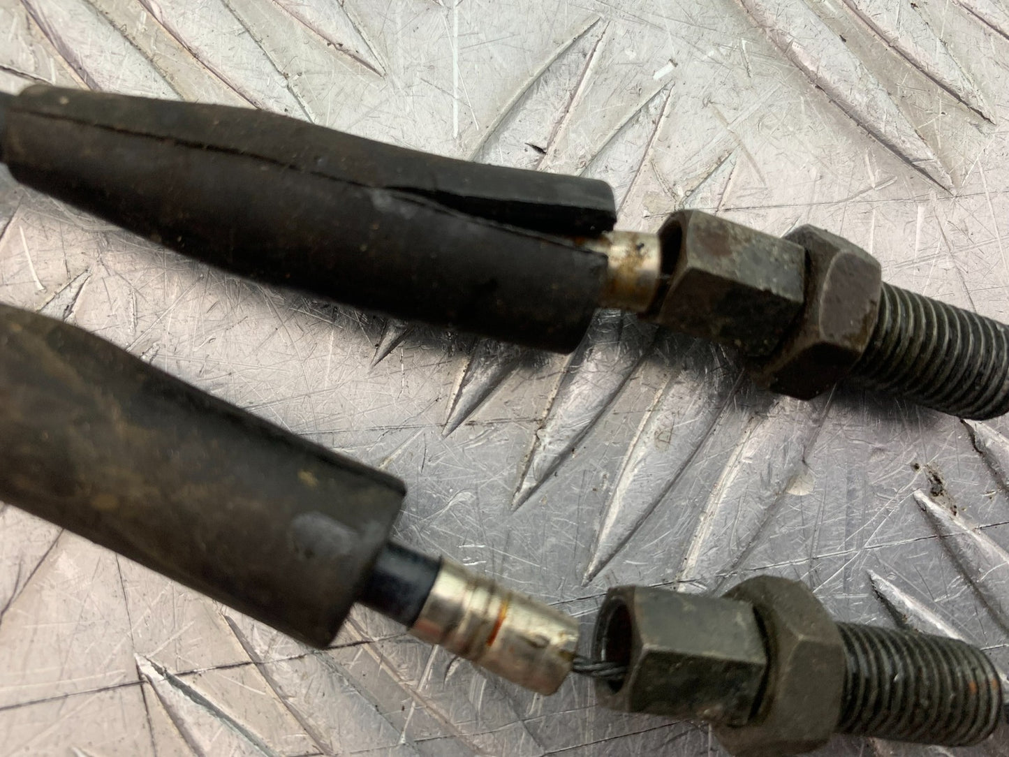 KAWASAKI KLR250 KLR 250 THROTTLE CABLES  YEAR 1984-2001 (CMB1225)