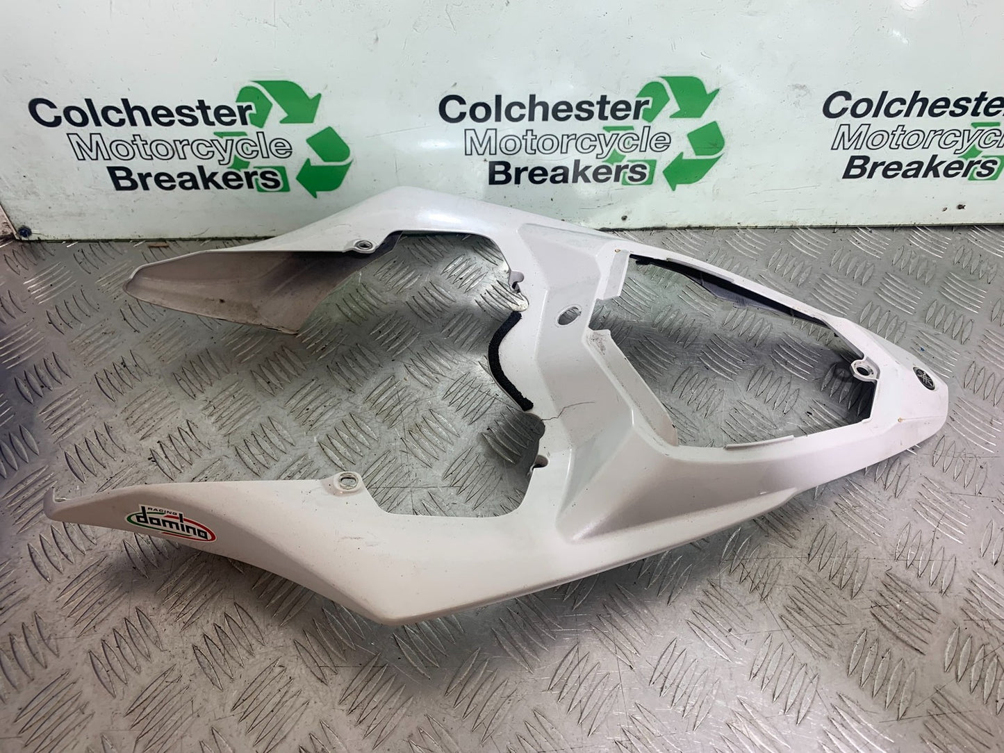 YAMAHA YZF R1 14 B BIG BANG SEAT UNIT   2009-14 (CMB1175)