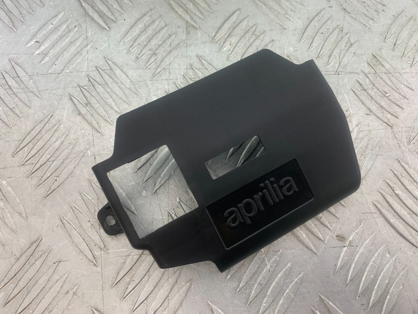 APRILIA SL750 SL 750 SHIVER INFILL COVER YEAR 2008-2016 (CMB1242)