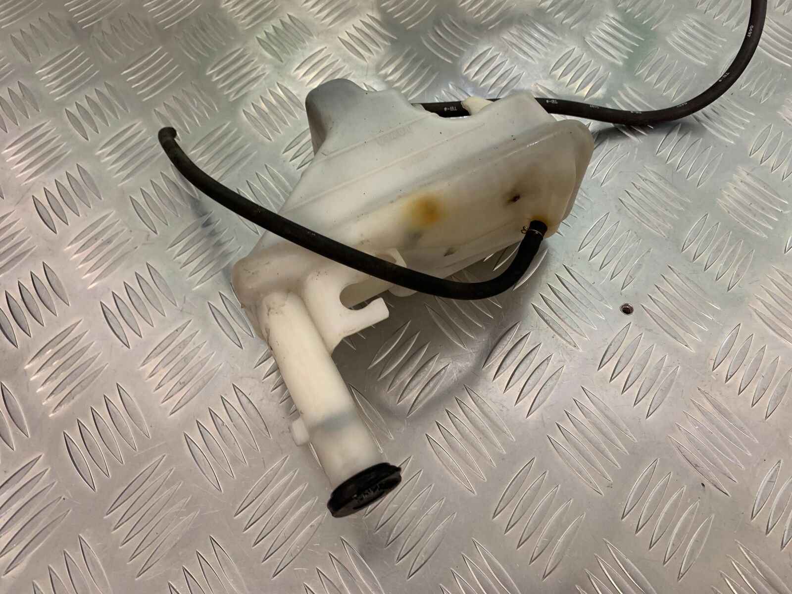 HONDA CBR1100 BLACKBIRD COOLANT BOTTLE   YEAR 1996-1998 (STOCK 936)