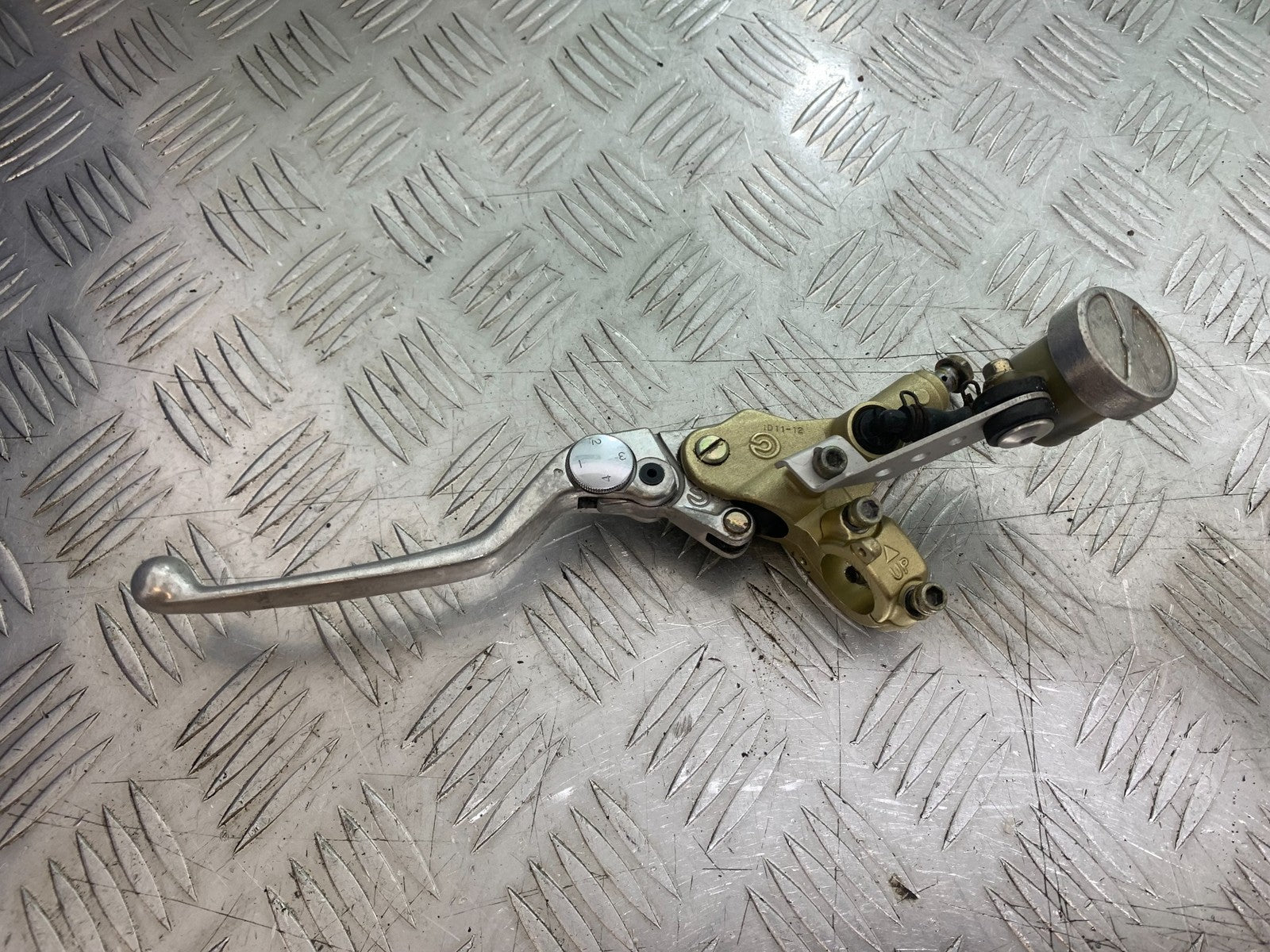 DUCATI 996 SPS 748 916 998 CLUTCH MASTER CYLINDER   1999-2000 (CMB1209)