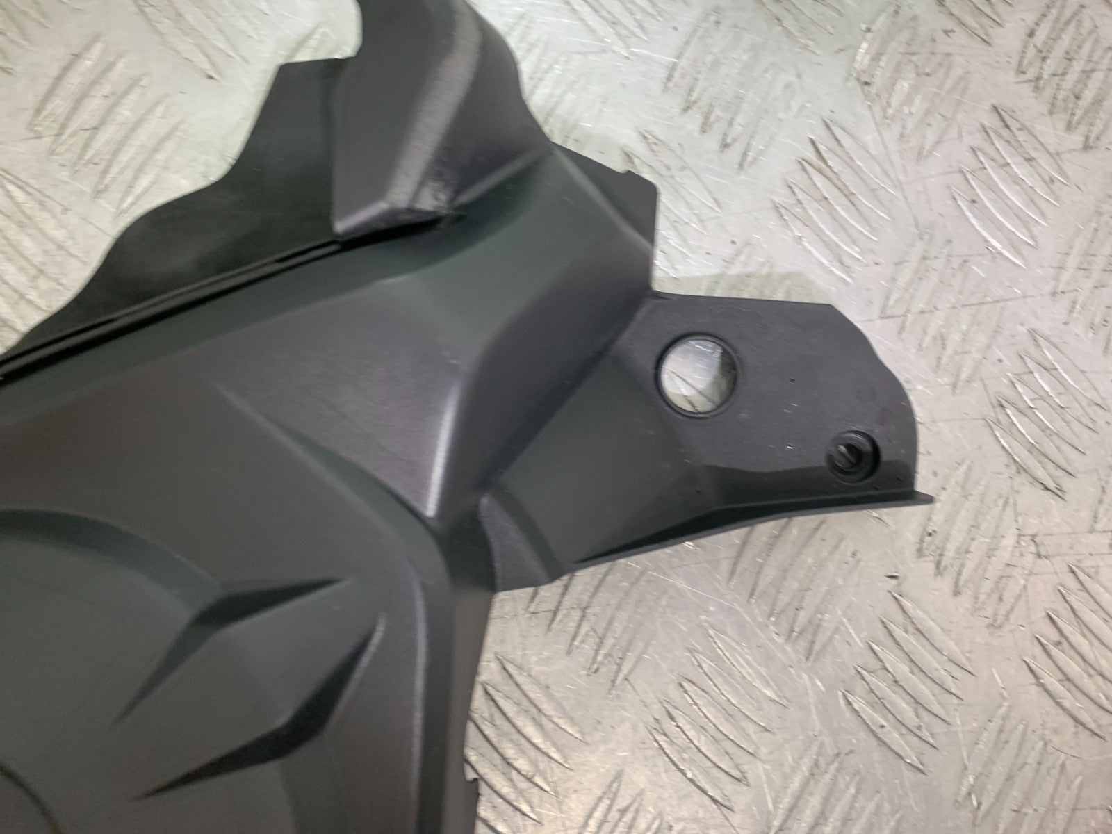 HONDA CBR1000 RR GENERATOR COVER  YEAR  2008-2011 (CMB1330)