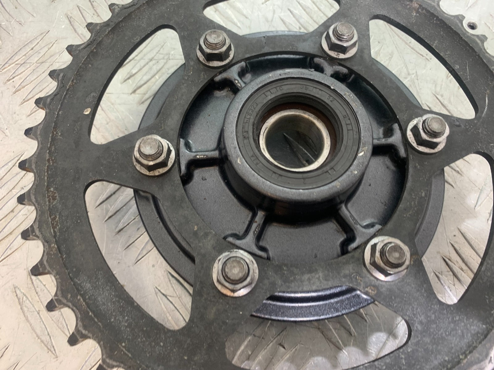 TRIUMPH 675 STREET TRIPLE REAR SPROCKET CARRIER   2013-2016 (CMB1186)