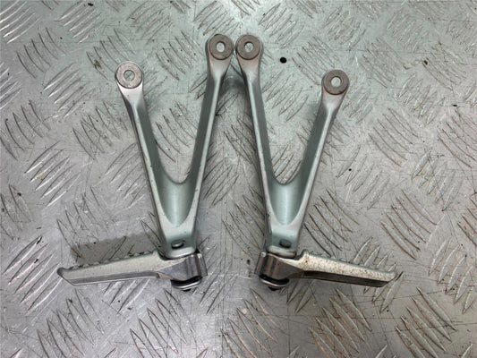 HONDA CBR1000 rr FIREBLADE REAR HANGERS AND PEGS   2012-2016 (CMB1280)