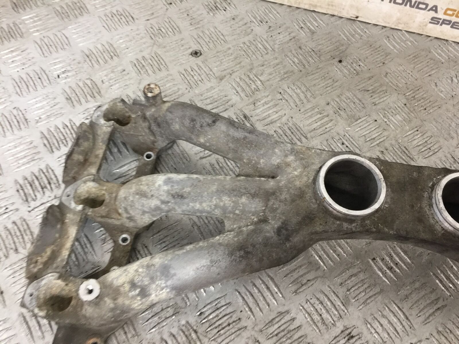 HONDA GL1800 GL 1800 CARB MANIFOLDS   YEAR 2004-10 ABS (STOCK 890)