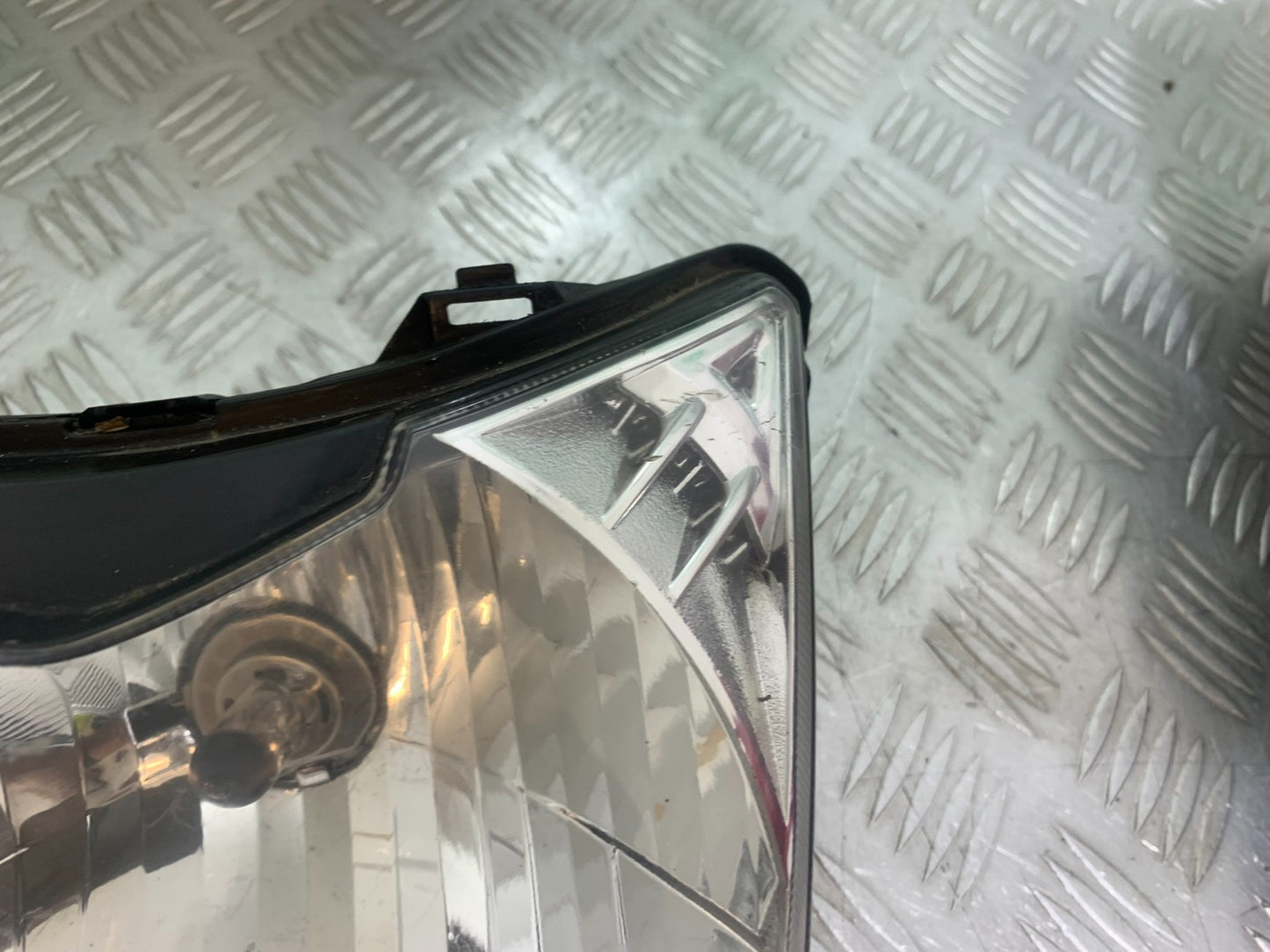 HONDA CBF125 CBF 125 HEADLIGHT   YEAR 2009-14 (CMB1182)